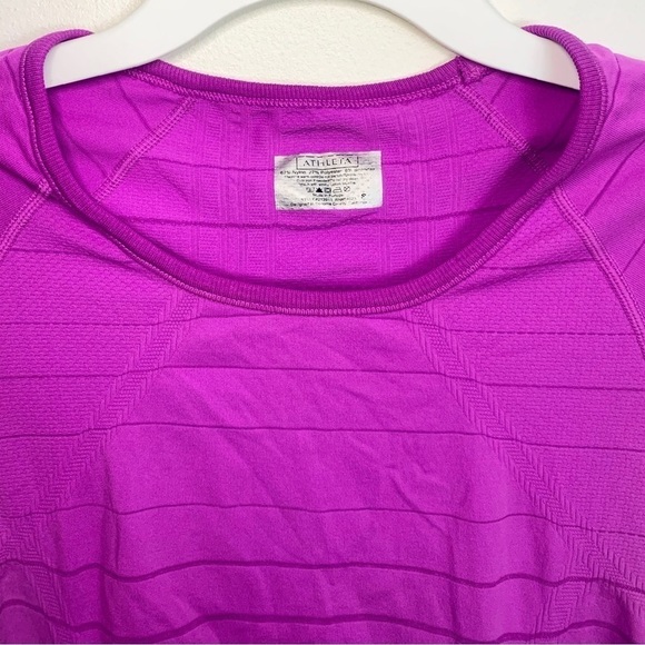 Athleta Fastest Track Stripe Tee Shirt w/Ruched Stretch, Berry/Purple, size S - Picture 5 of 5